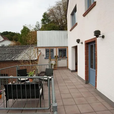 Haus Burgblick Kaminzimmer Vendégház *