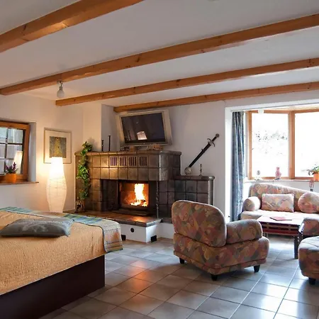 Haus Burgblick Kaminzimmer Trier